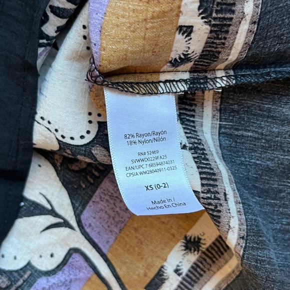 Sofia by Sofia Vergara Women's Tie Back Dress with Kimono Sleeves
Floral Size XS - Picture 10 of 12